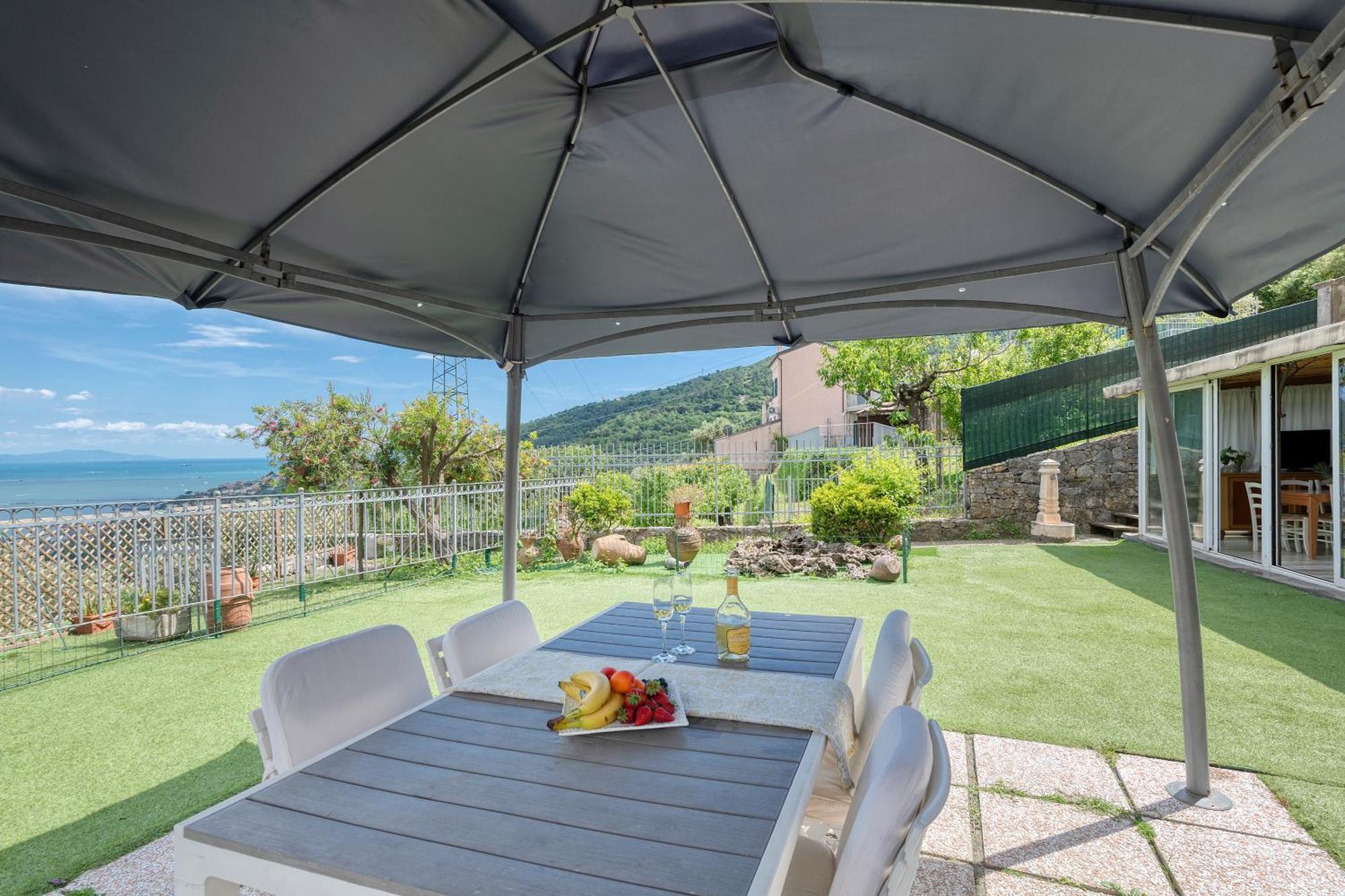 Le Palme Swimming-pool & Relax In The Gulf Of Poets La Spezia