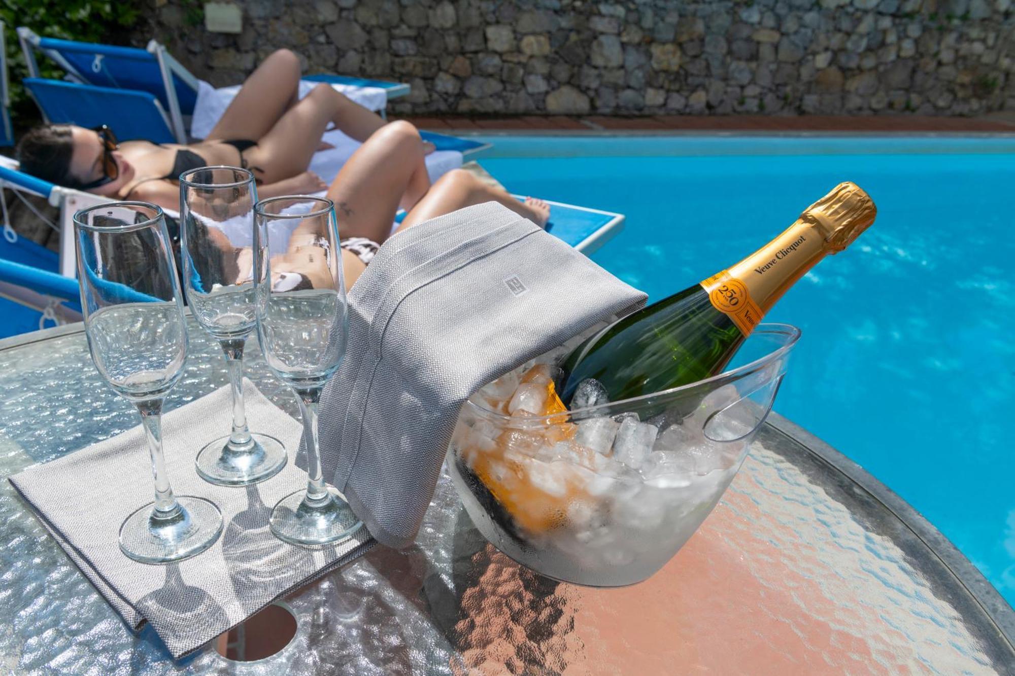 Le Palme Swimming-pool & Relax In The Gulf Of Poets *